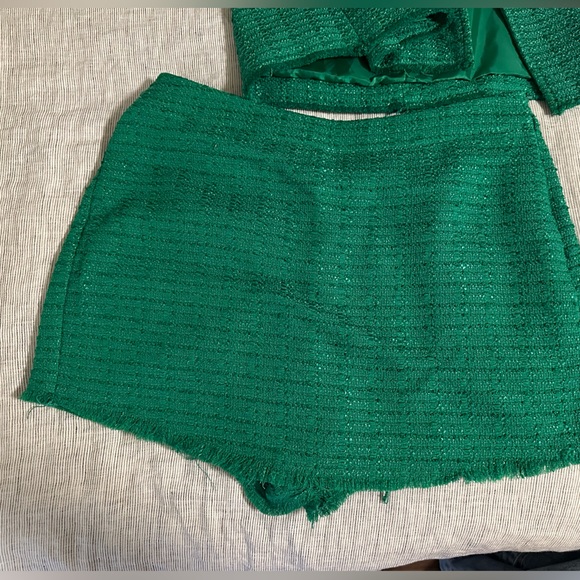 Lovely green blazer skort set from Zara - Picture 5 of 7